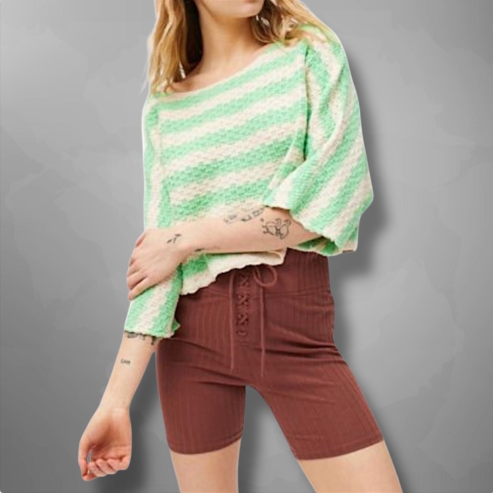 Urban Outfitters sweater S & M new